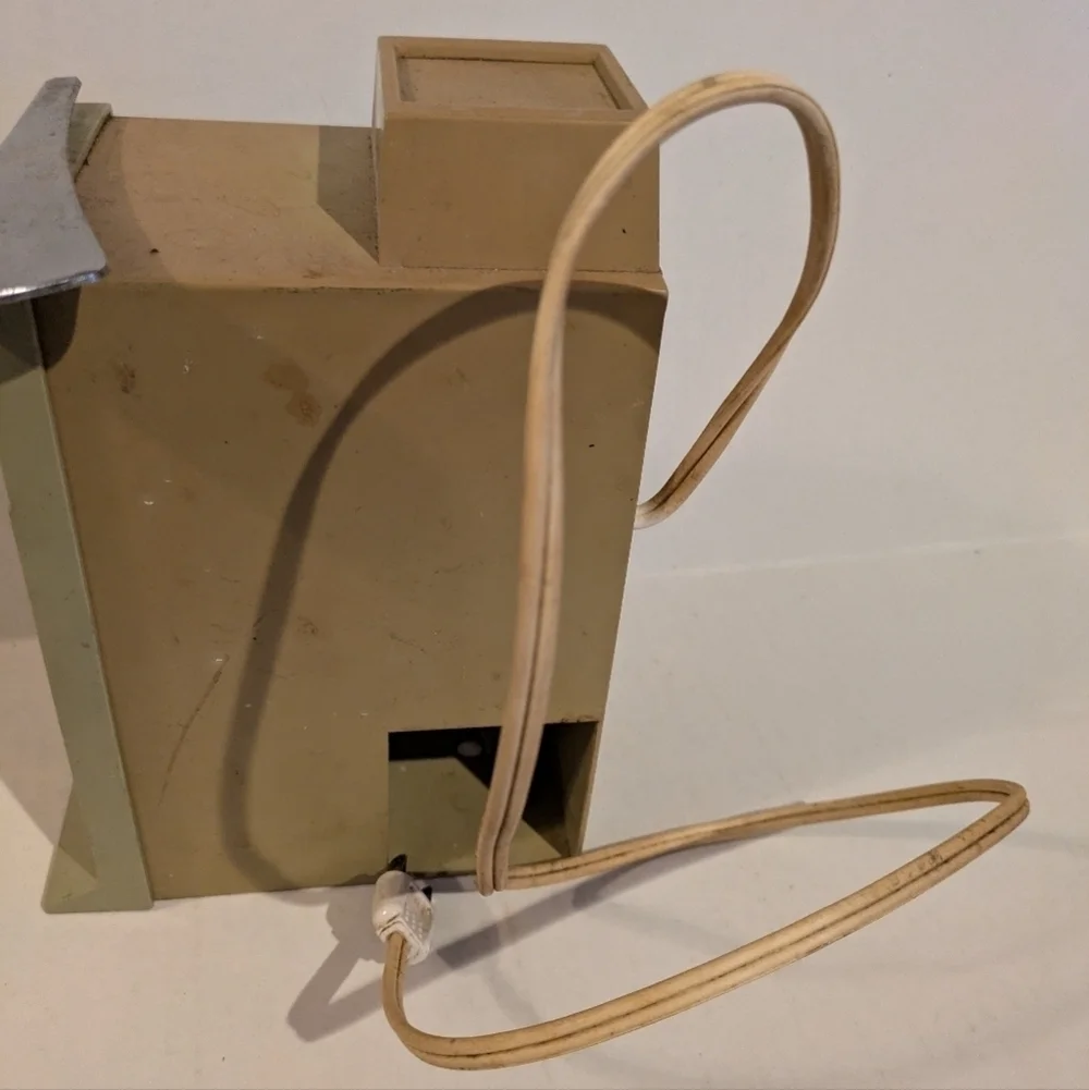 Vintage GE General Electric Can Opener and Ice crusher
